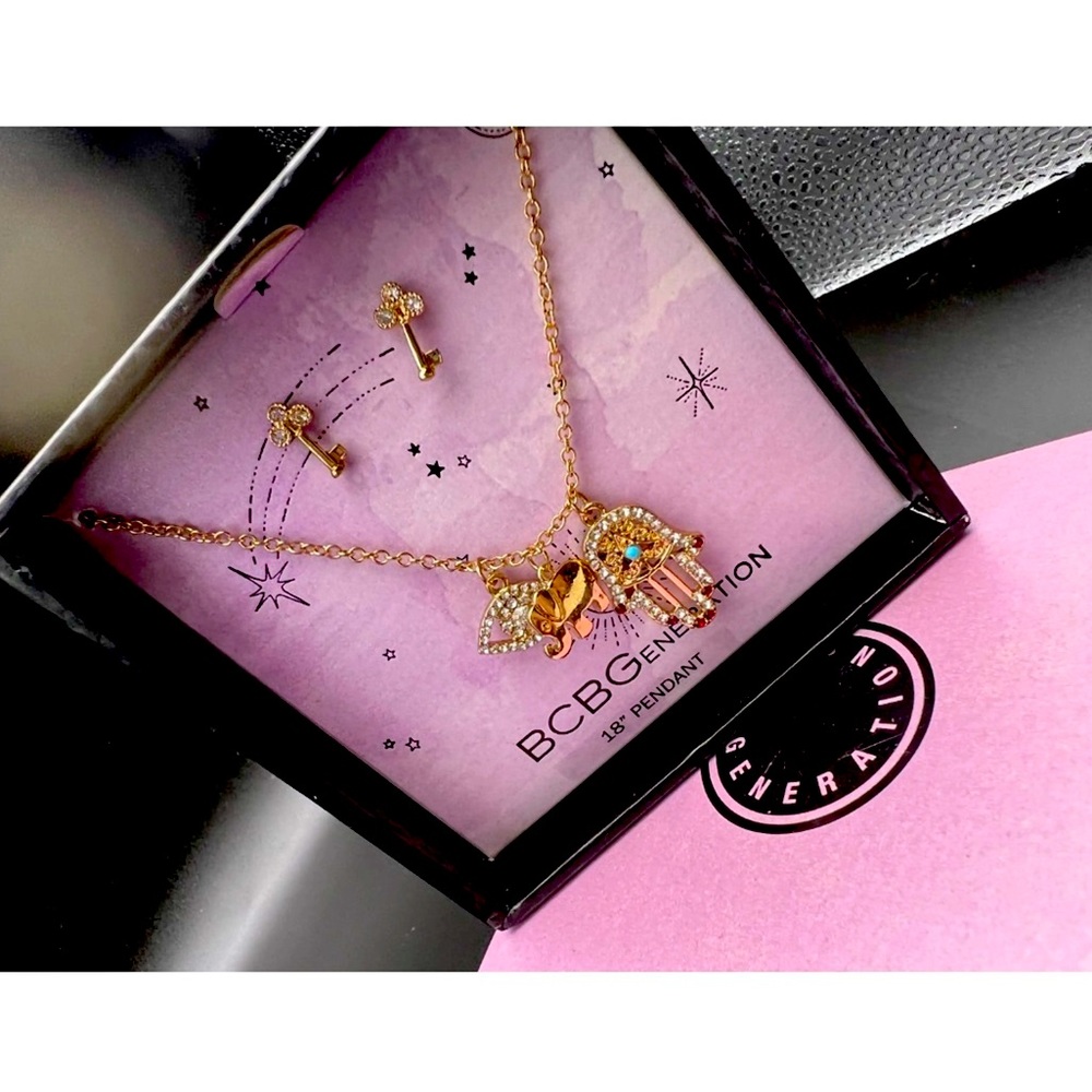 Brand New✨ BCBG Generation Earring and Necklace Set ⛓️